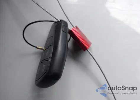 2022 GMC Sierra 1500 4Wd Short Box Elevation from USA, damaged, VIN 1GTUUCED7NZ560975